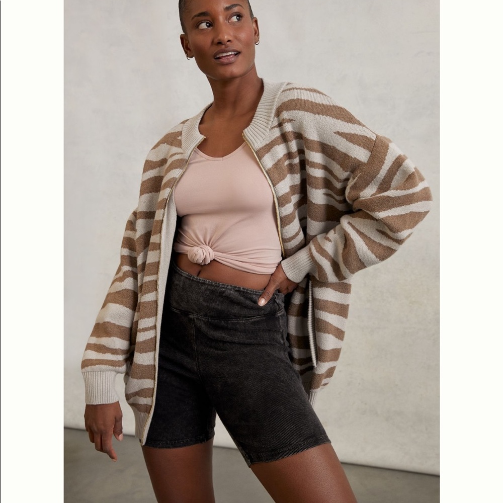 NWOT Anthropologie Varley Zebra striped cardigan sweater.